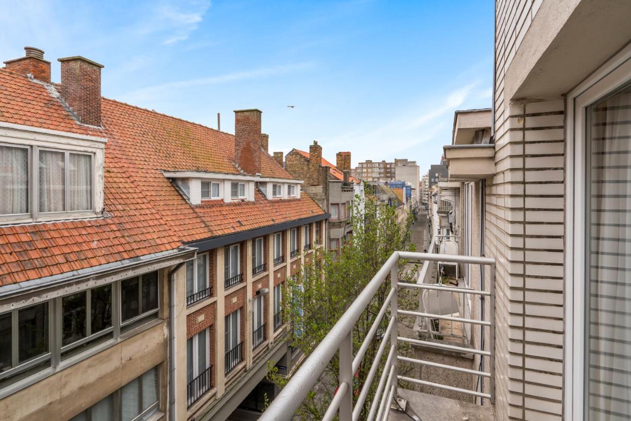 Retro Woning Te Centrum Oostende, 5Min Van De Kust Екстериор снимка